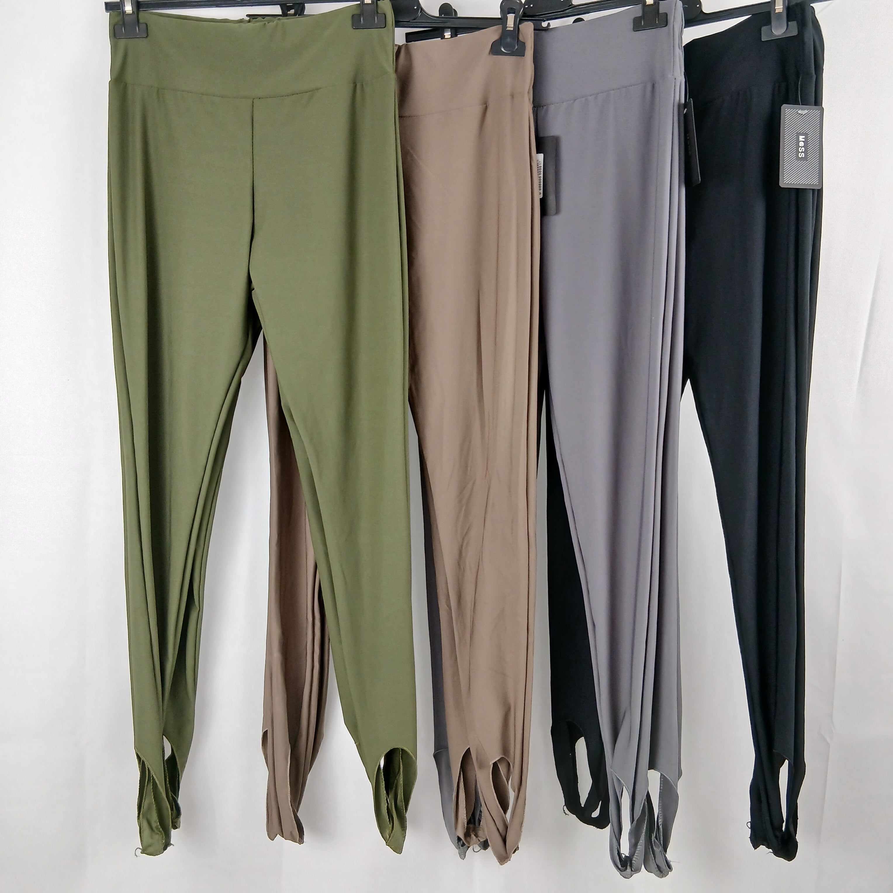 Leggings con Elastico ai Piedi