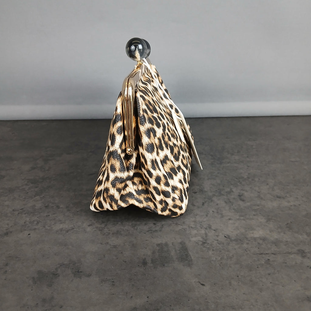 Pochette animalier con chiusura a bacio