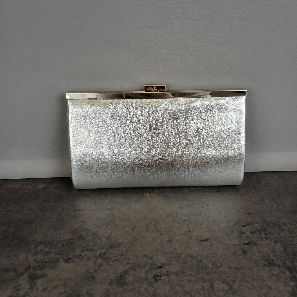 Pochette vintage con chiusura a scatto