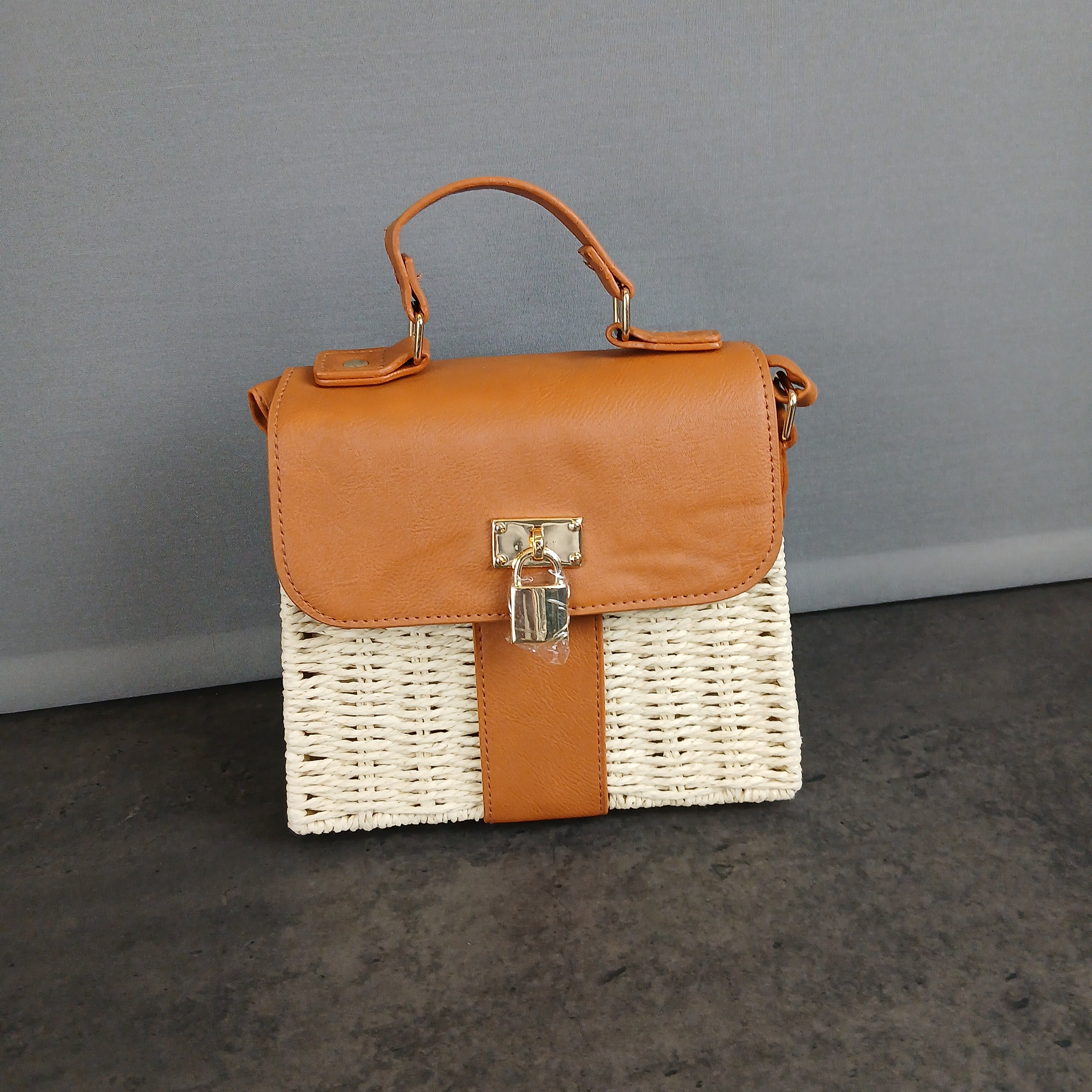 Borsa a mano in Paglia ed Ecopelle