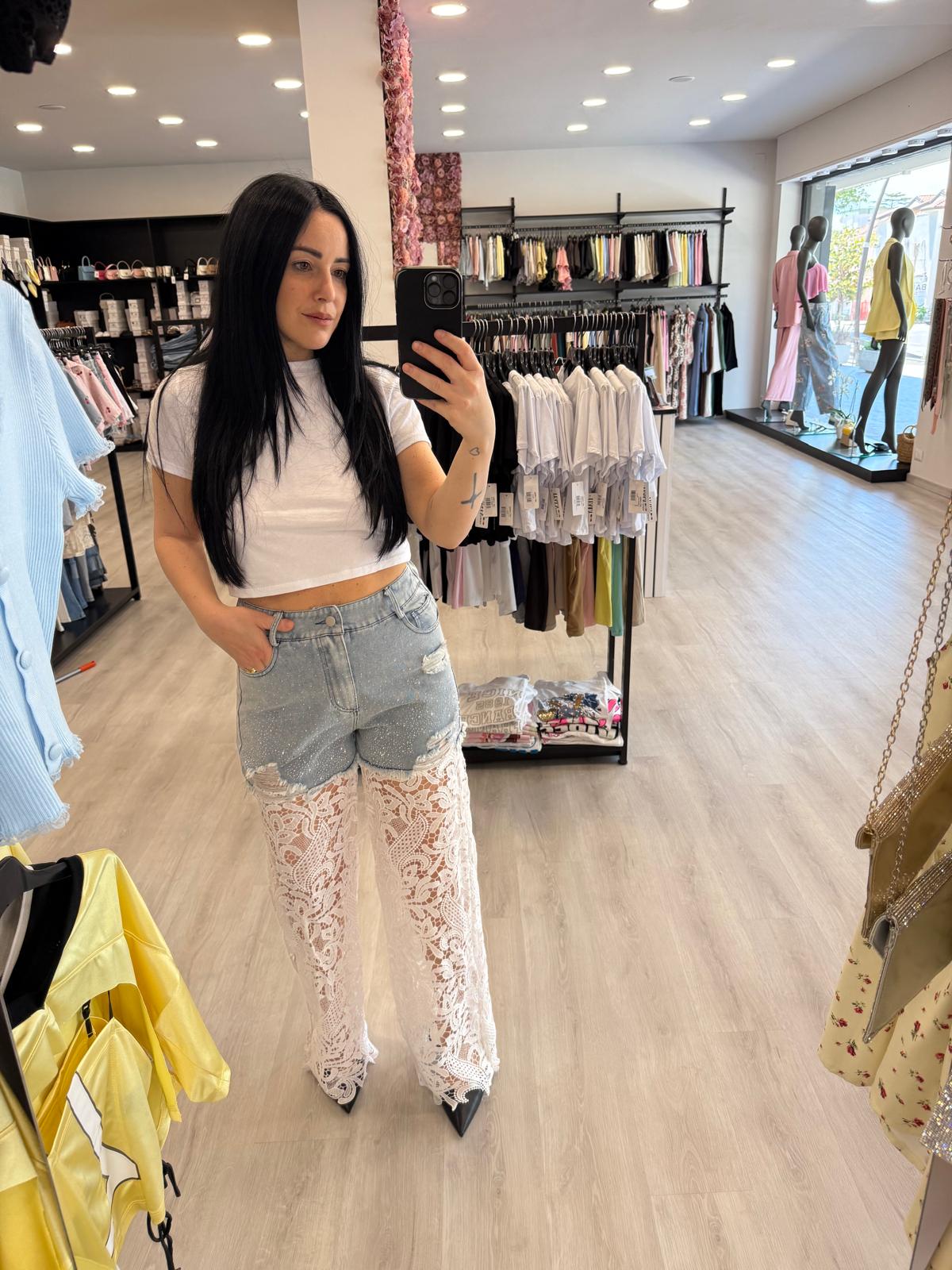 Jeans con pizzo