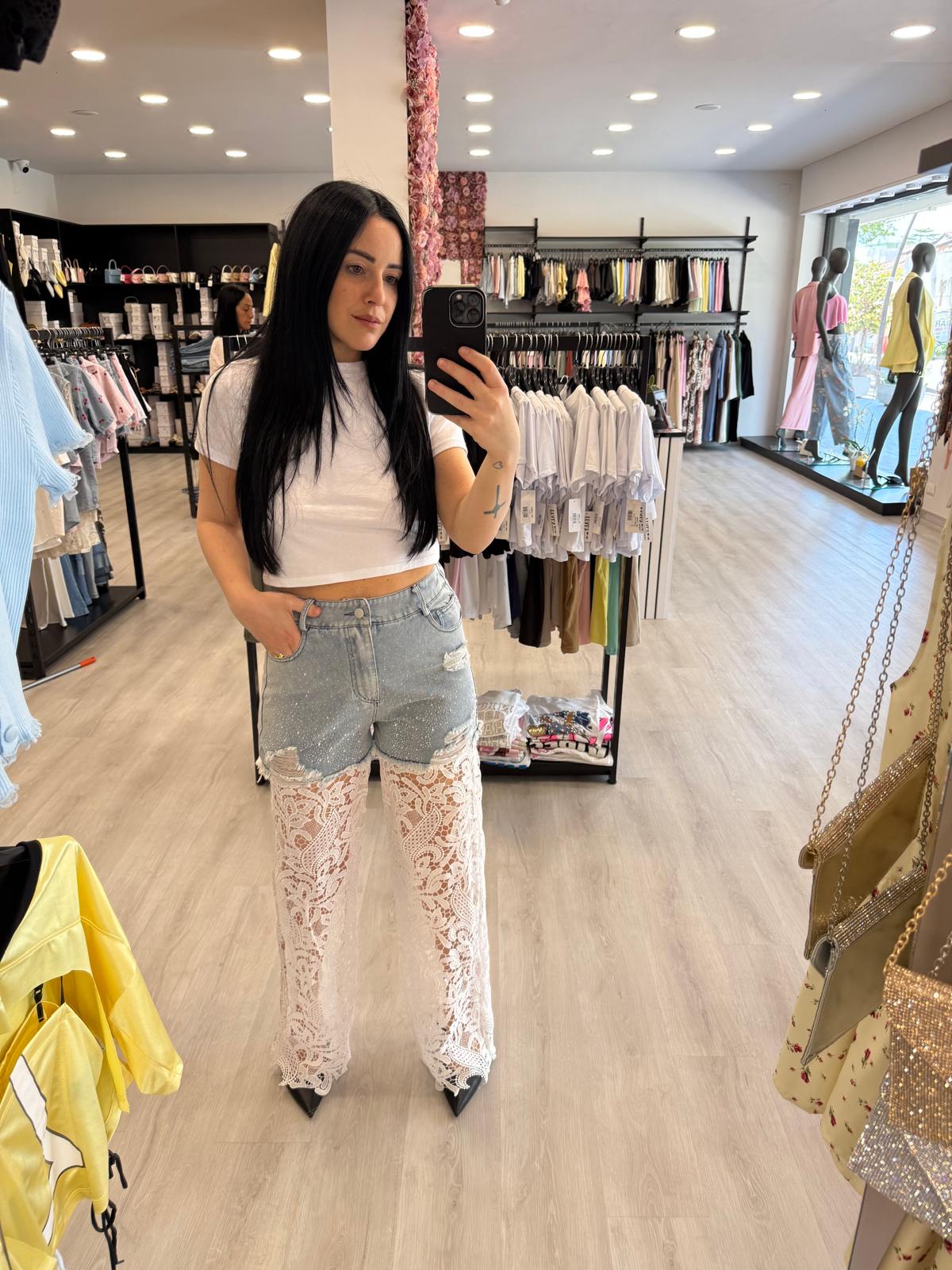 Jeans con pizzo